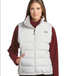 Women’s North Face white nuptse vest